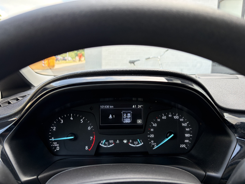 Ford Fiesta 1.1i Trend 5-Deurs 85 PK. Zuinige en goed onderhou — photo 21