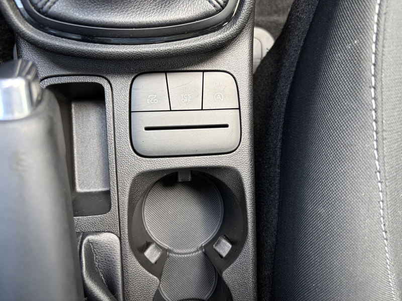 Ford Fiesta 1.1i Trend 5-Deurs 85 PK. Zuinige en goed onderhou — photo 25