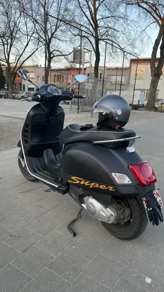 Piaggio GTS 125 - foto 2
