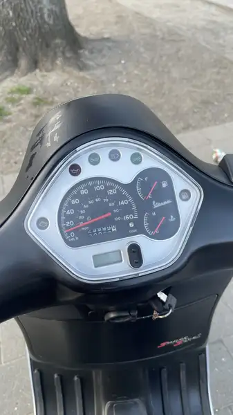 Piaggio GTS 125 - foto 6