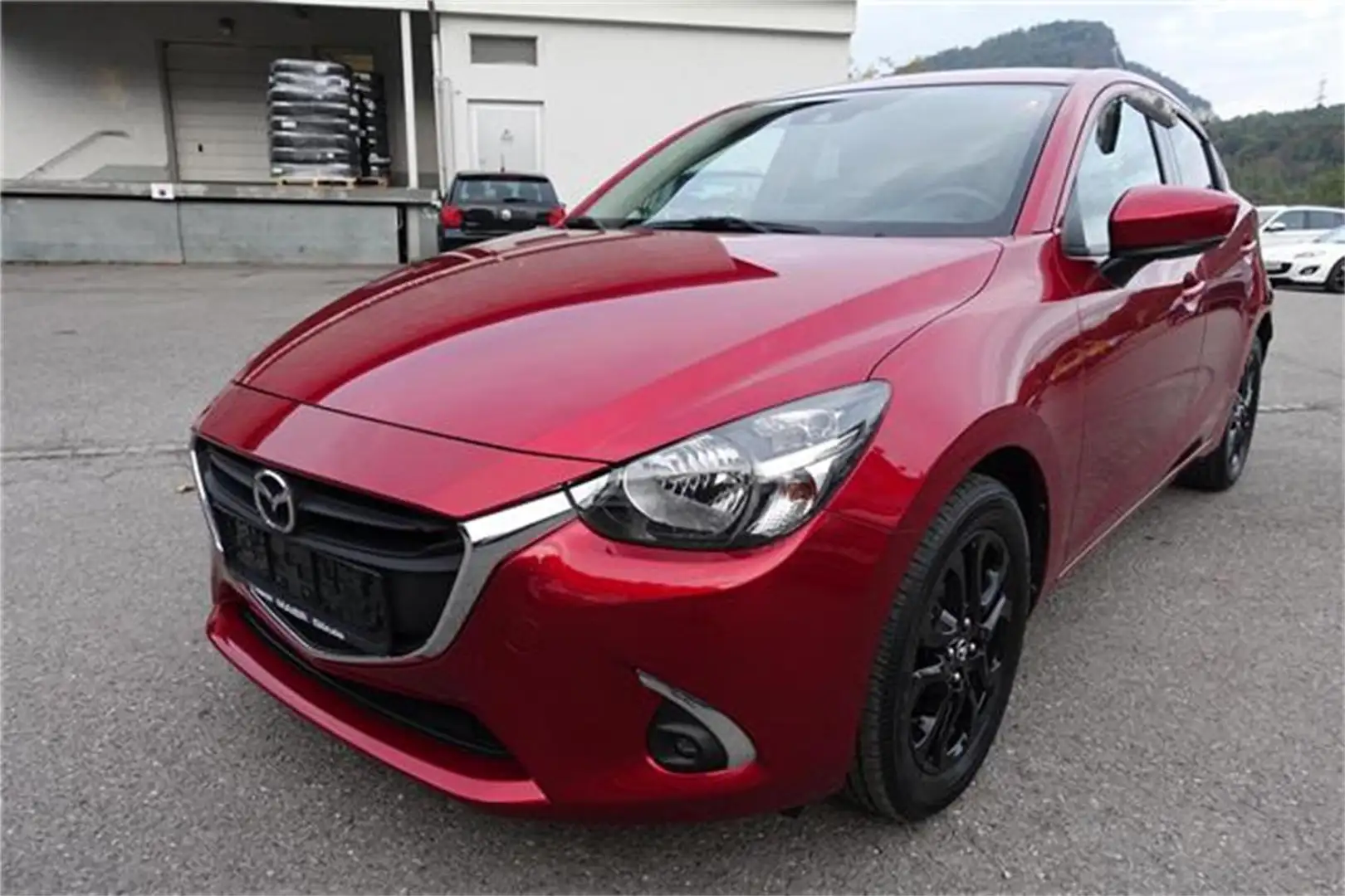 Mazda 2 G75 Takumi Rot - 1