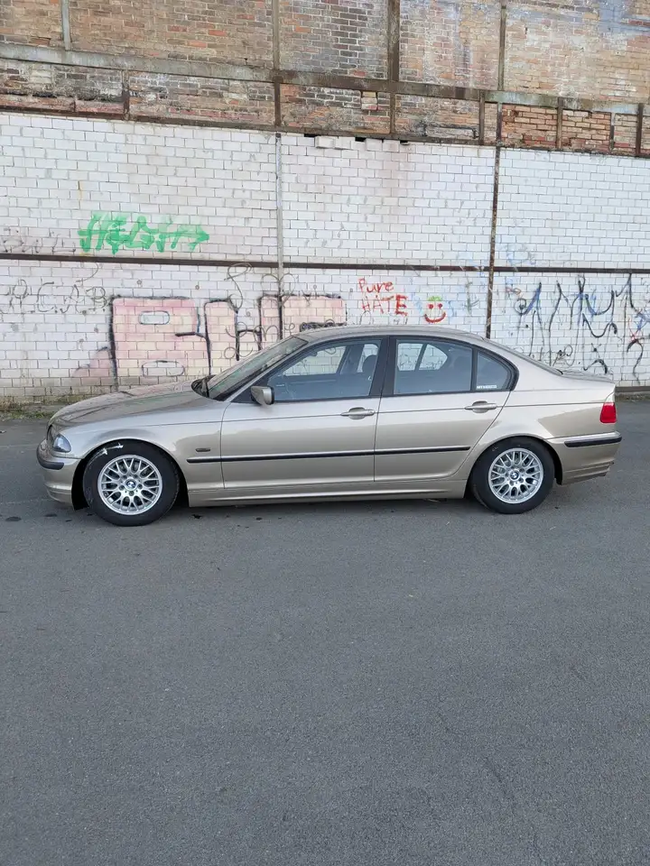 BMW 318i, foto 6