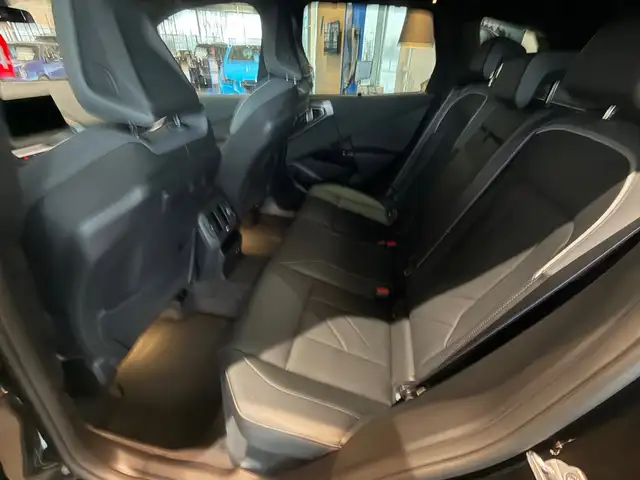 BMW X3 view 12