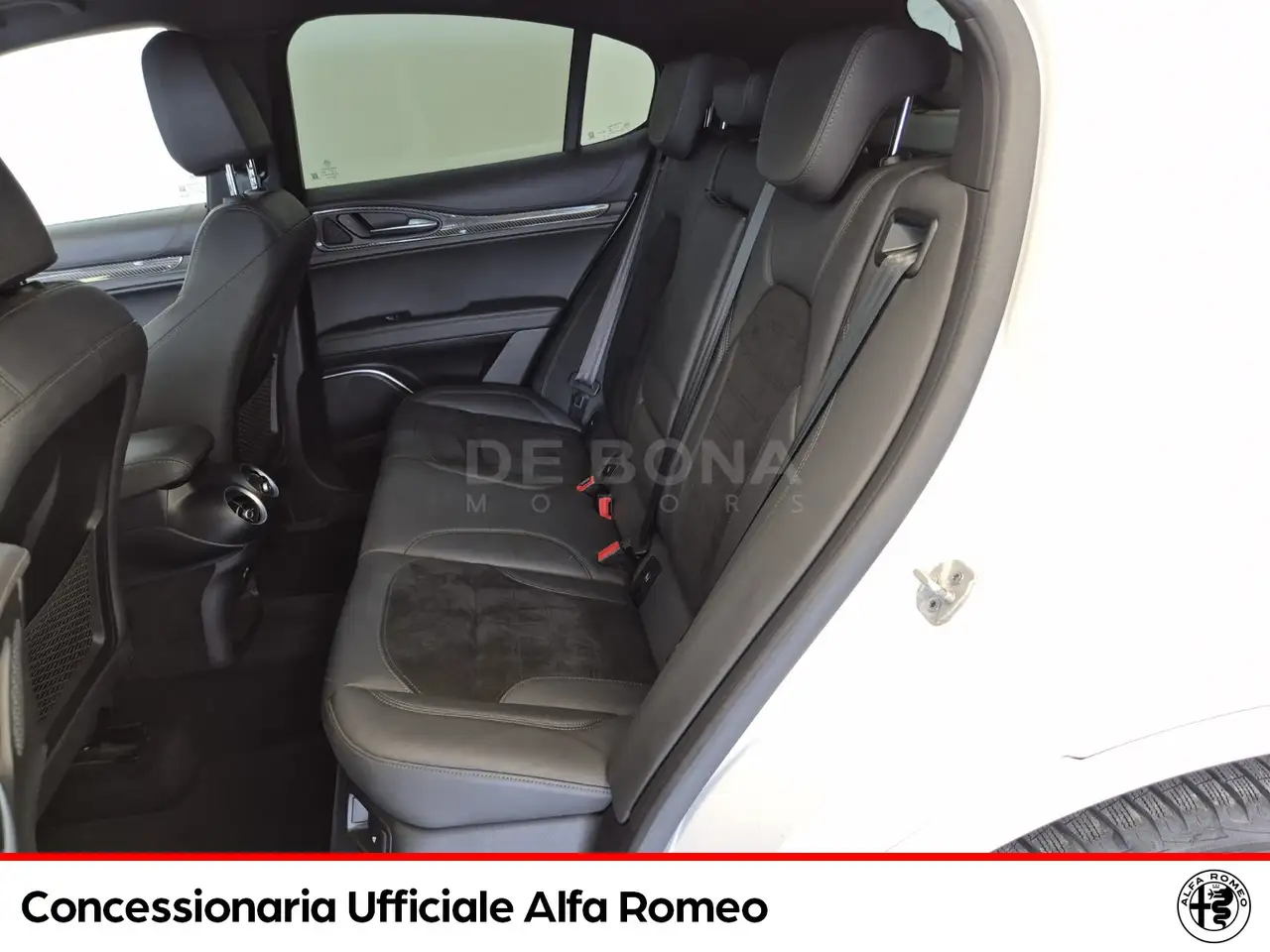 Alfa Romeo Stelvio 2021