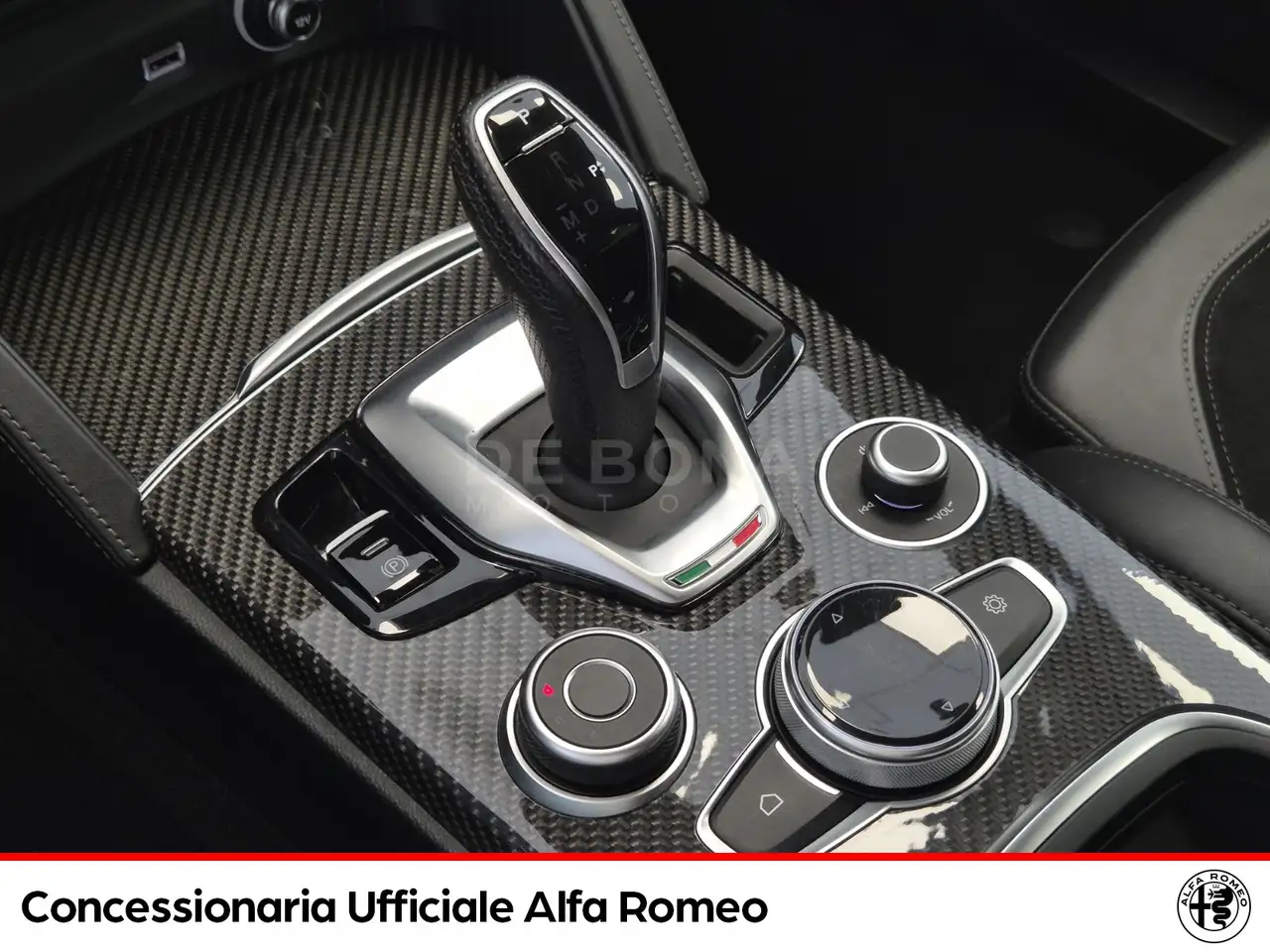 Alfa Romeo Stelvio 2021 — фото 14