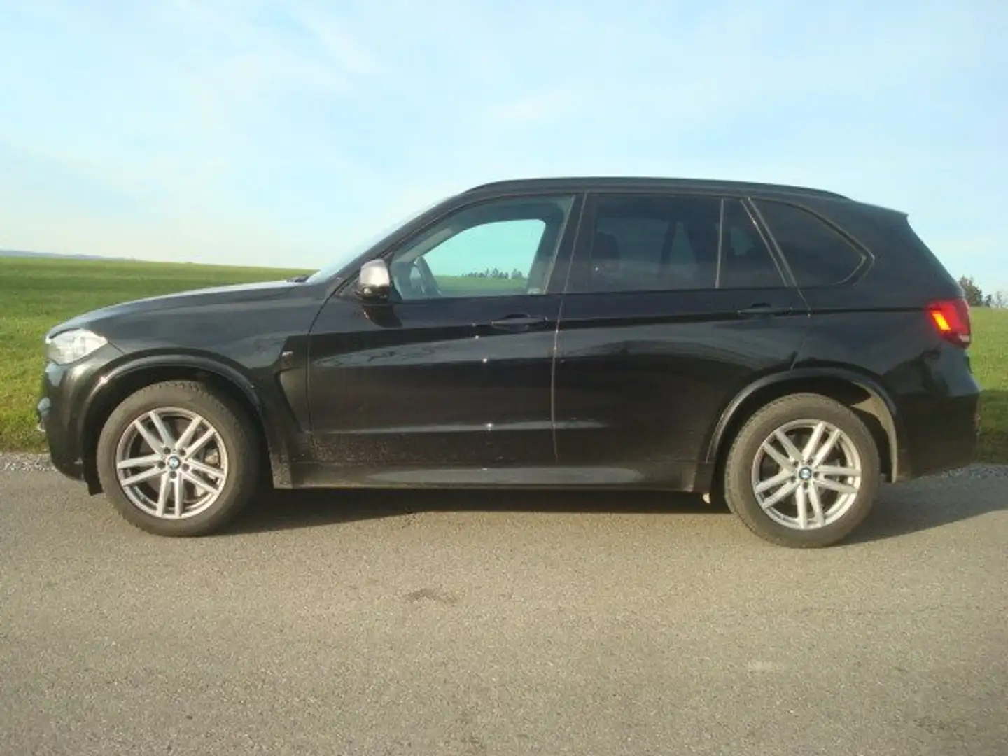 BMW X5 M M50d Navi Alu, Lederausstattung Service gepfl. Schwarz - 1