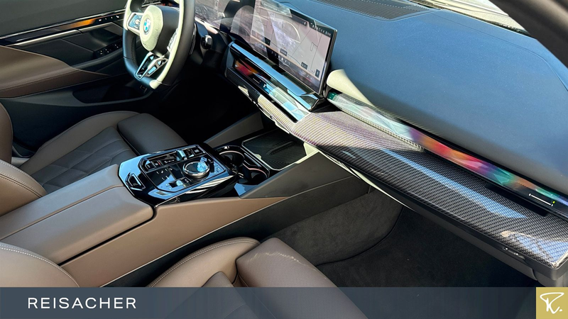 BMW 540 d xDrive Tou M Sport,Pano,AHK,DAPro.Standh — photo 14