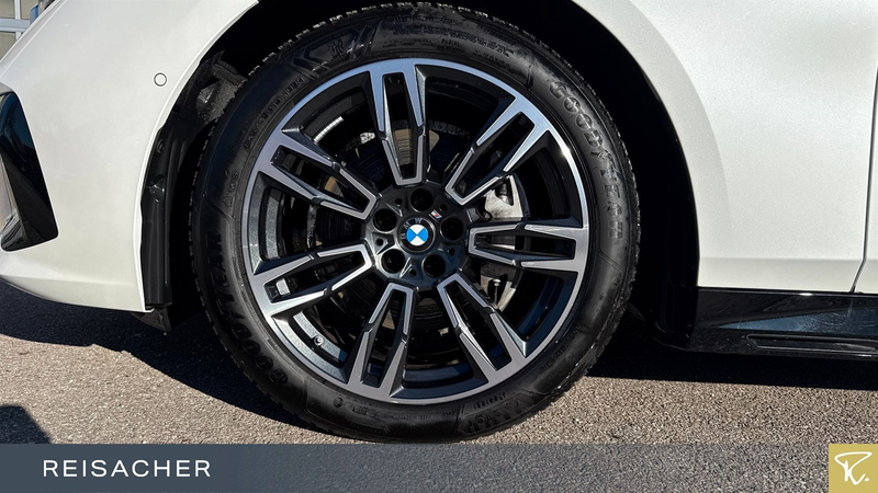 BMW 540 d xDrive Tou M Sport,Pano,AHK,DAPro.Standh — photo 3