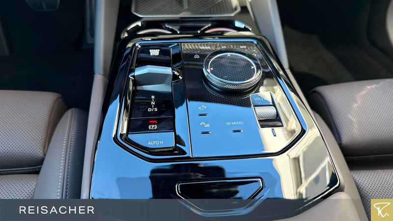 BMW 540 d xDrive Tou M Sport,Pano,AHK,DAPro.Standh — photo 11