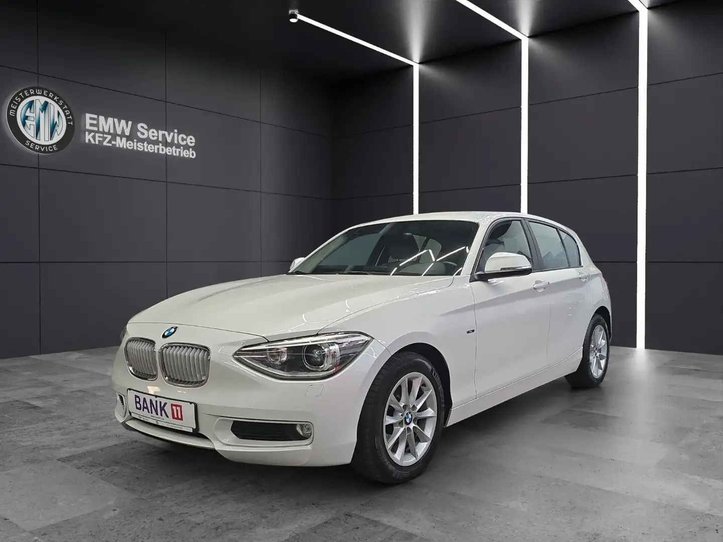 BMW 116 i F20 AHK* HiFi PDC Xenon Bianco - 1