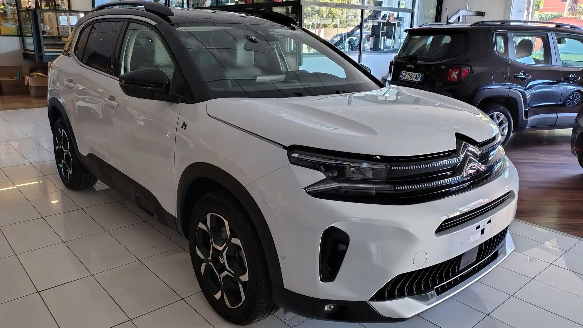 Citroen C5 Aircross Plug-In Hybrid 195 CV aut. Max Bianco - 2