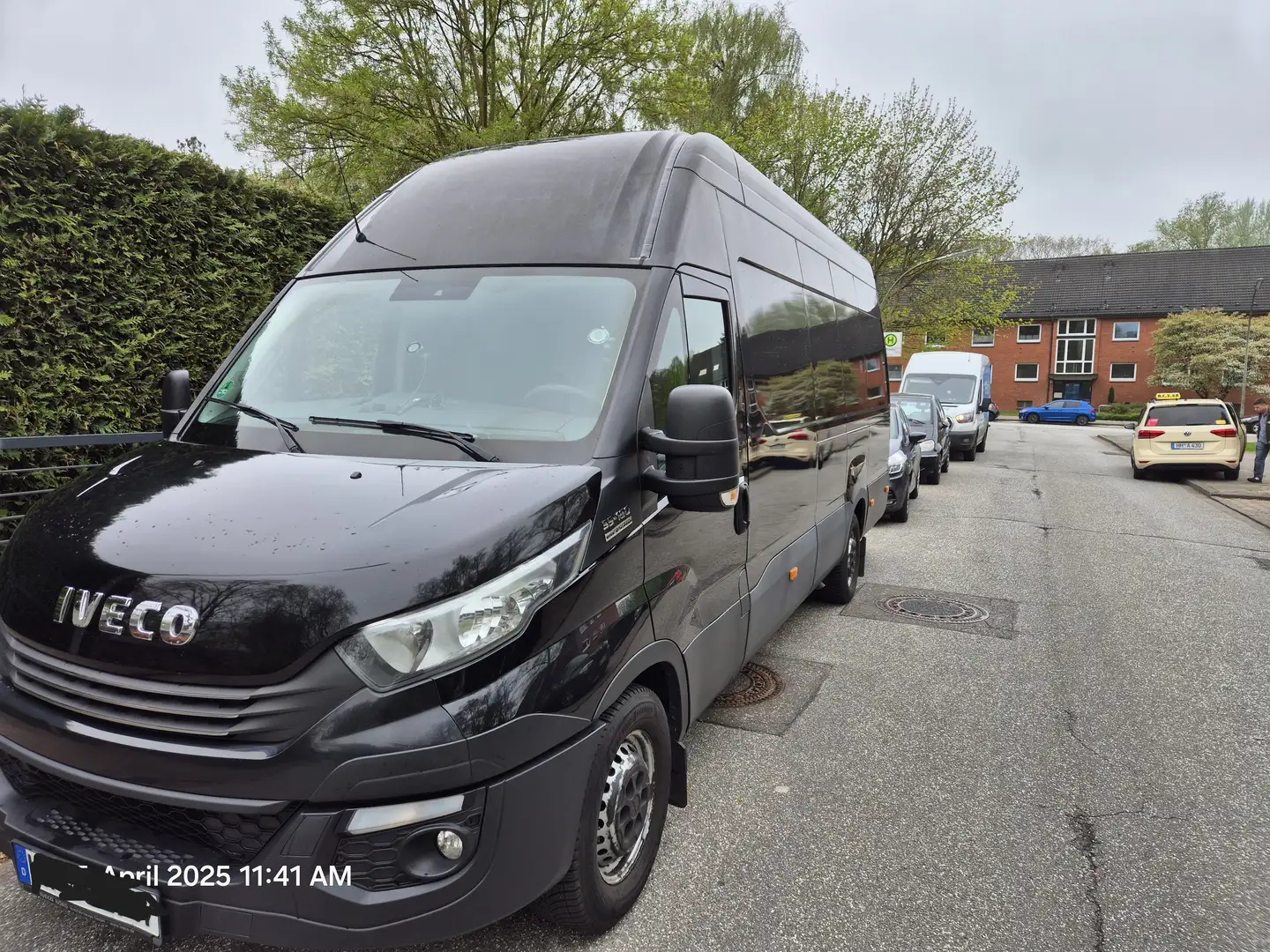 Iveco Daily 35 SI 8A8 V/P Schwarz - 2