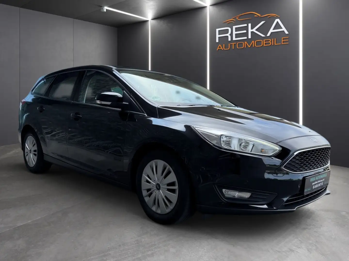 Ford Focus Turnier Business Service & HU NEU Schwarz - 1