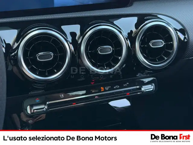 Mercedes-Benz A-Class view 14