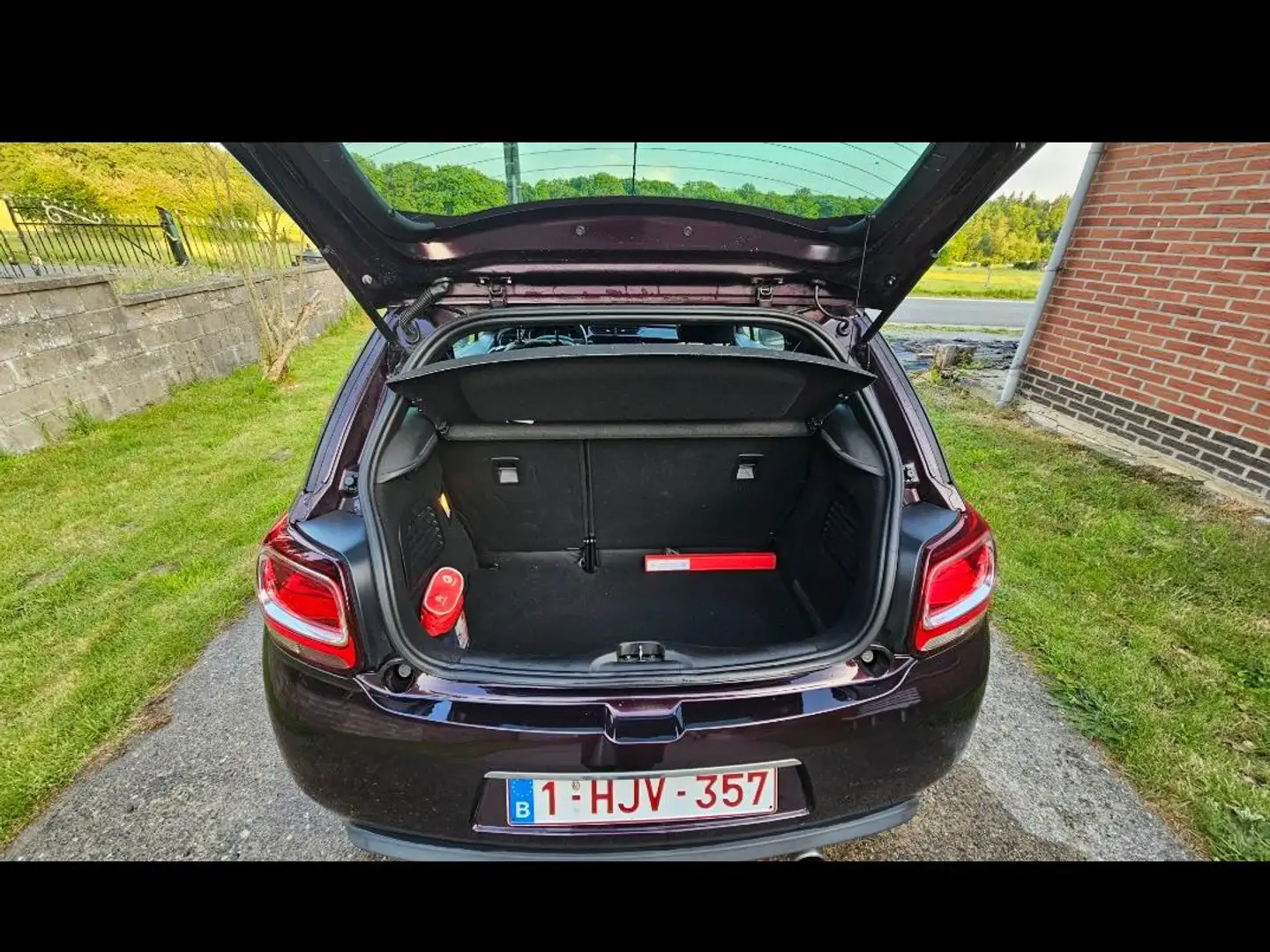 Citroen DS3 DS3 1.2i PureTech So Chic Burdeos - 1