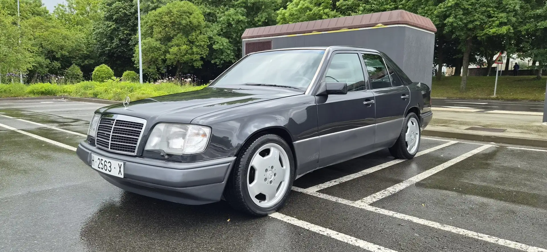 Mercedes-Benz E 420 - 1