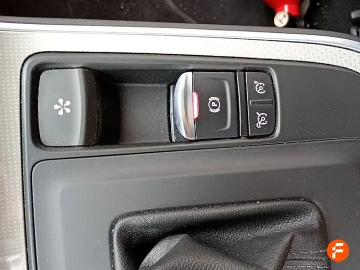 Renault Scénic 2019, foto 22