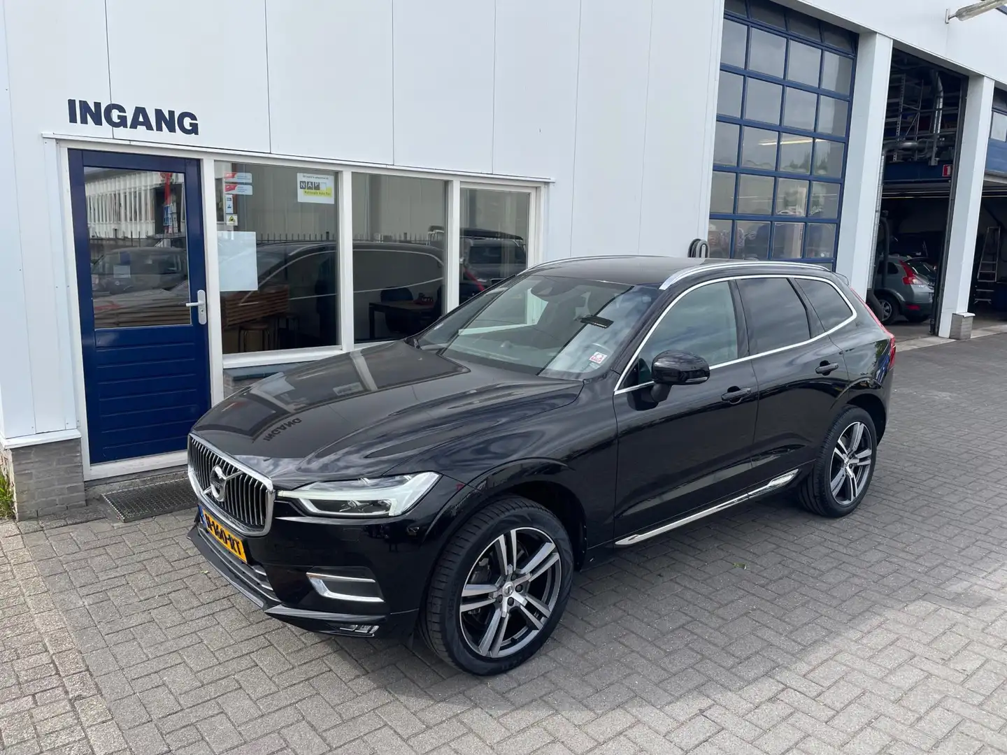Volvo XC60 2.0 B5 Inscription Noir - 1