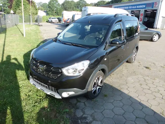Dacia Dokker Stepway Celebration