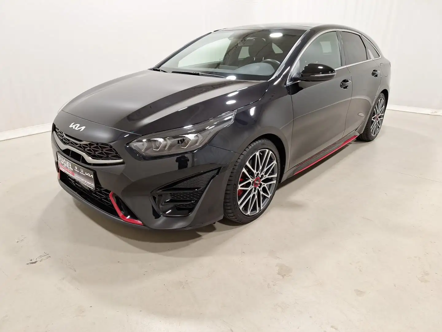 Kia ProCeed / pro_cee'd 1.6 T-GDi DCT GT LED|Navi|Pano|Sound Schwarz - 2
