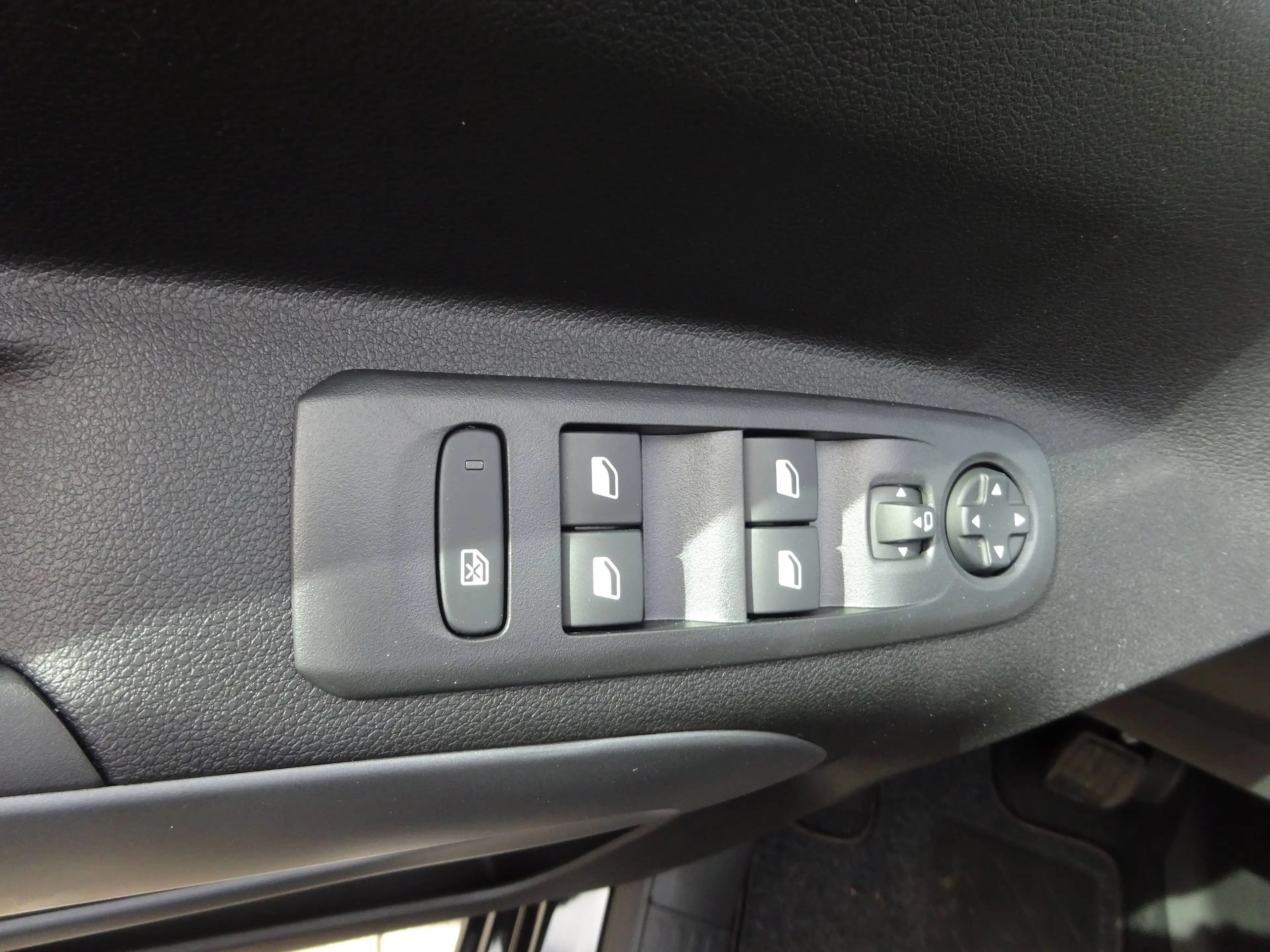 Fiat Doblo Qubo L Diesel 130 S — photo 9