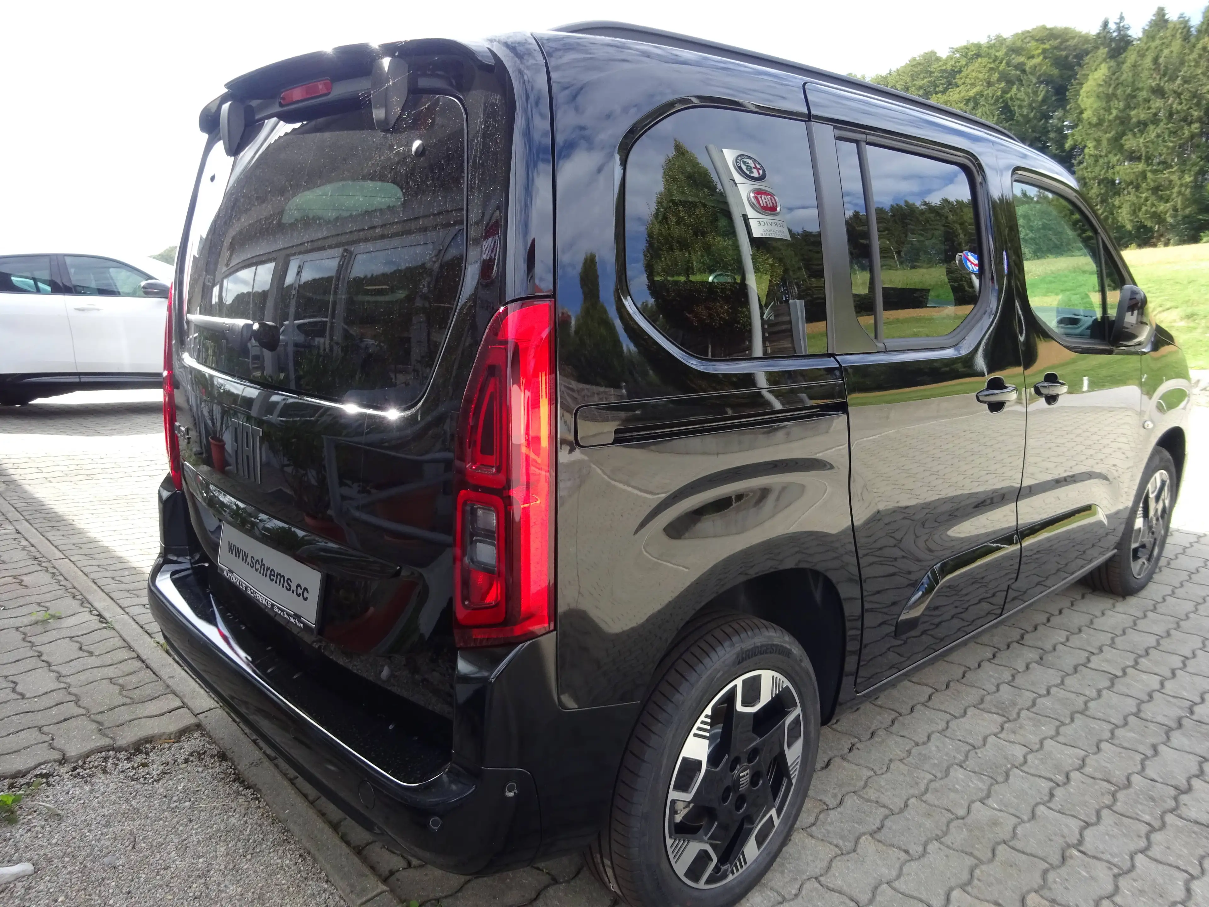 Fiat Doblo Qubo L Diesel 130 S — photo 4