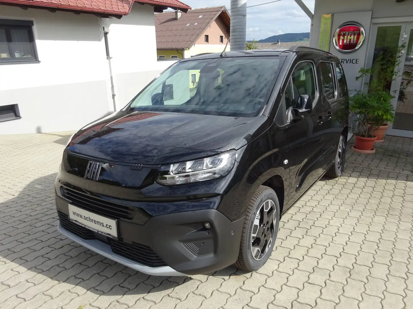 Fiat Doblo Qubo L Diesel 130 S Schwarz - 1