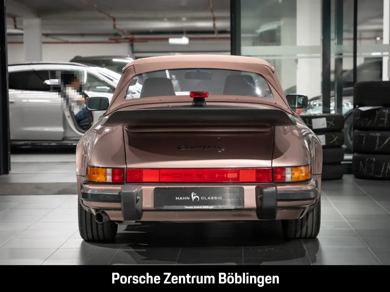 Porsche 911 Carrera Cabrio g-model-2 Cassisrotmetallic, foto 12