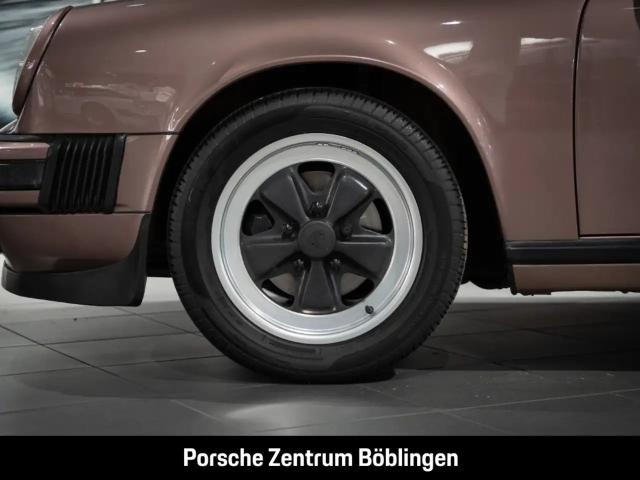 Porsche 911 Carrera Cabrio g-model-2 Cassisrotmetallic, foto 10