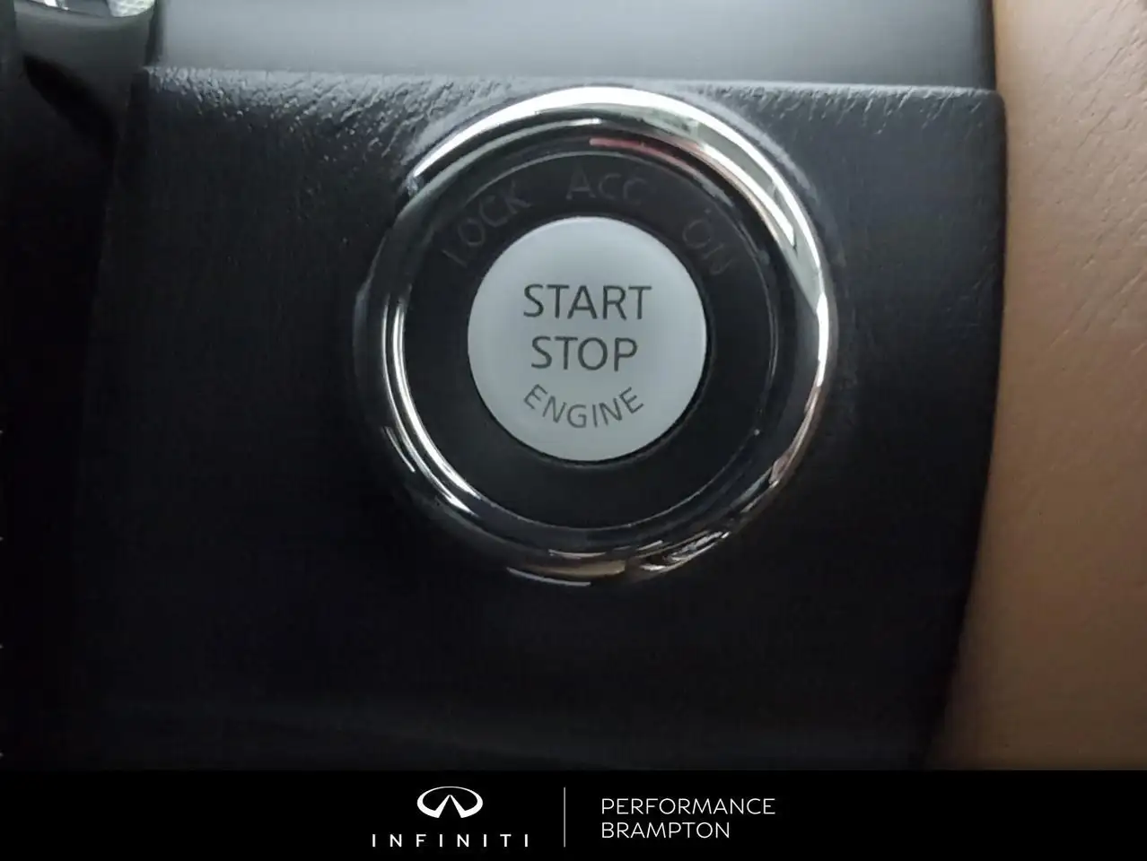 Infiniti QX80 снимка Infiniti QX80