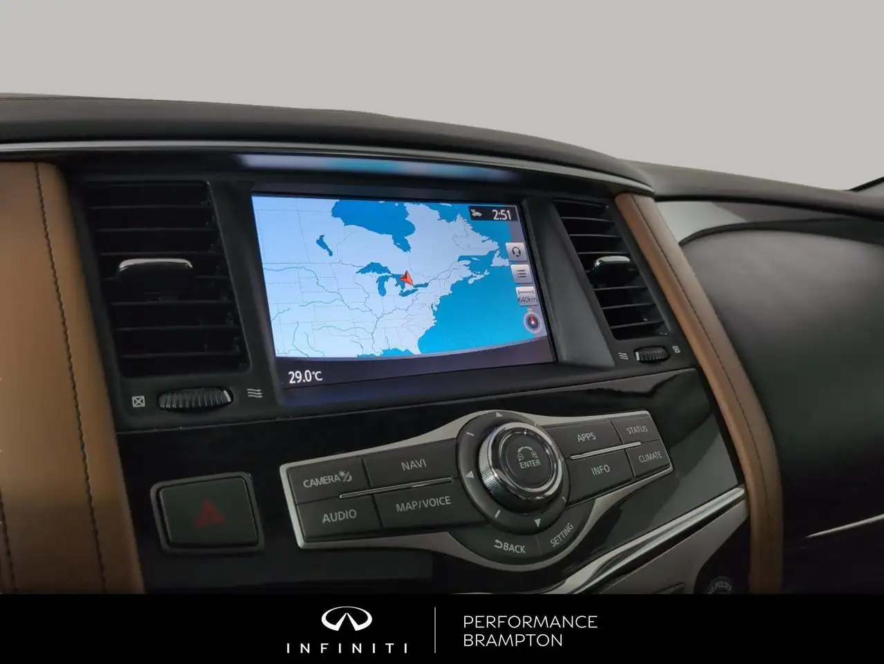 Infiniti QX80 снимка Infiniti QX80