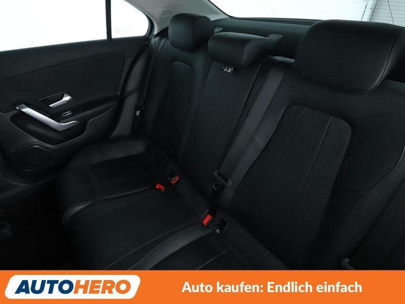 Mercedes-Benz A 200 A 200 Progressive *NAV*LED*TEMP*CAM*PDC*SHZ*ALU* — photo 14
