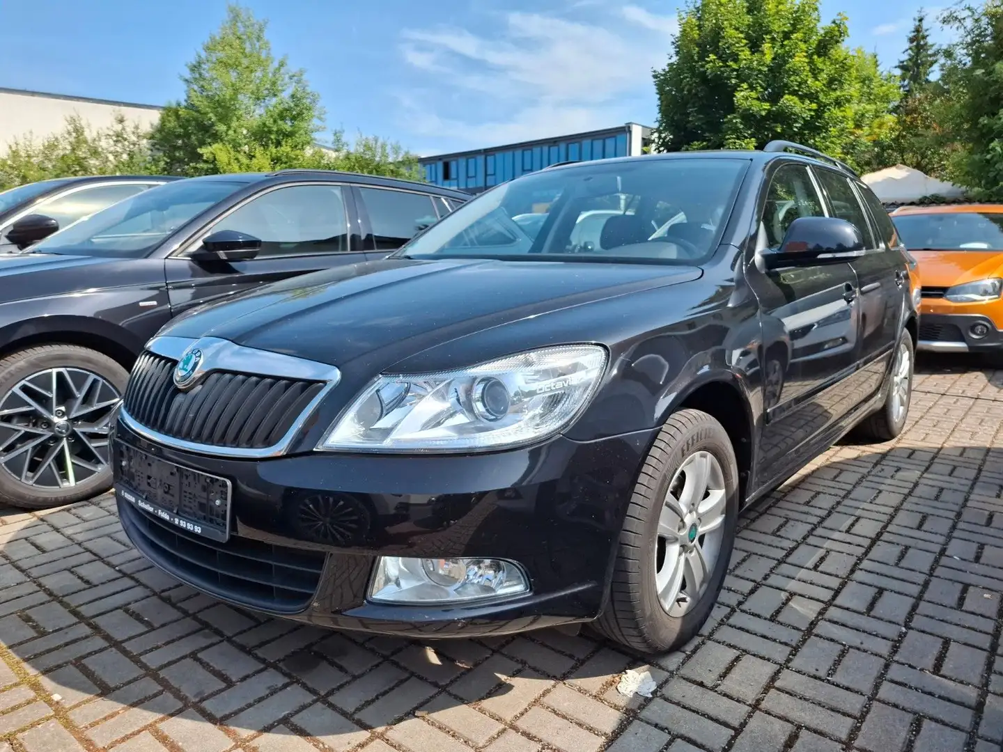 Skoda Octavia Combi Impuls Edition 1.2 TSI 105PS 6Gang Schwarz - 1
