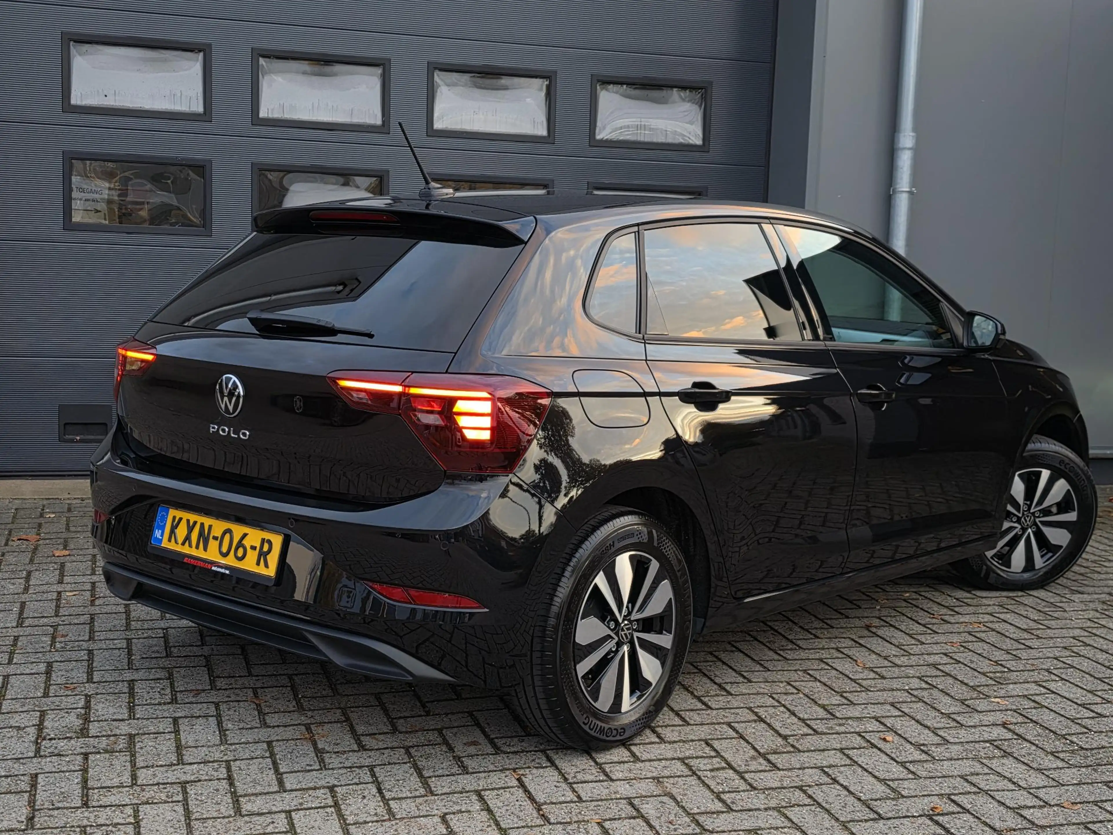 Volkswagen Polo 1.0 TSI Life Edition — photo 3