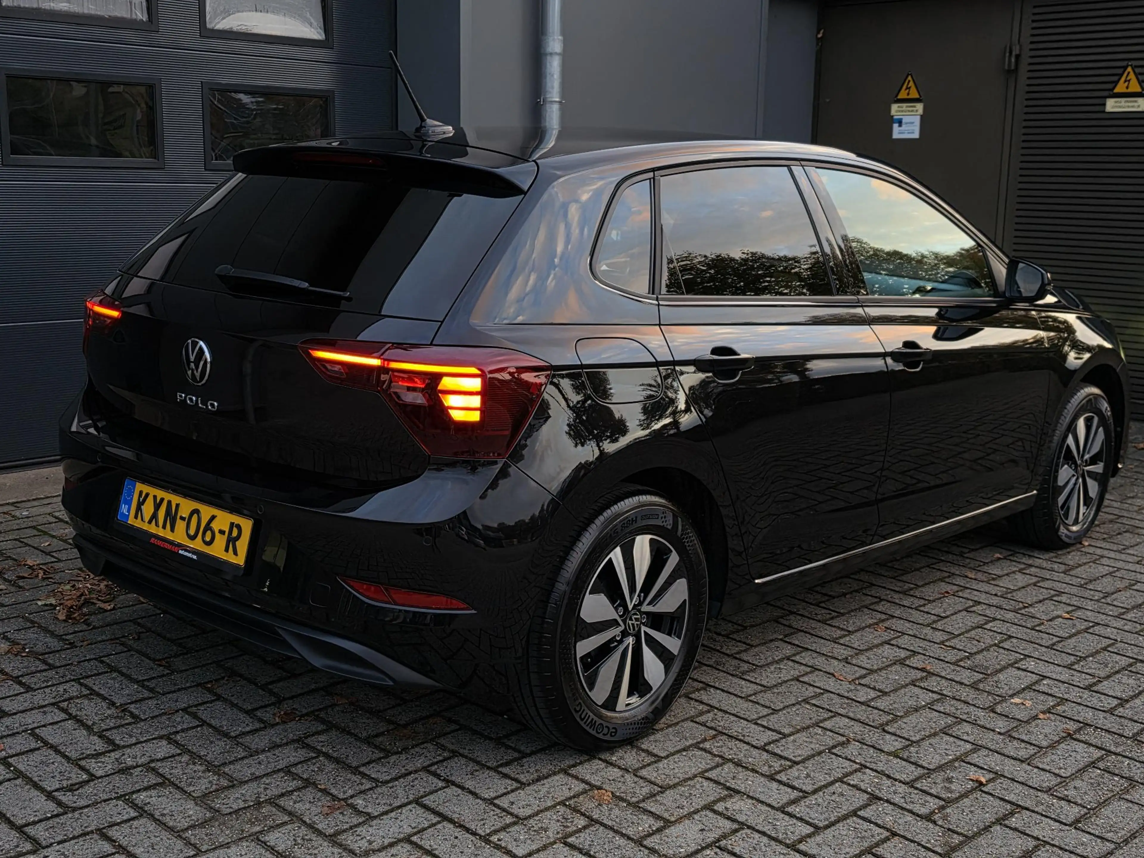 Volkswagen Polo 1.0 TSI Life Edition — photo 15