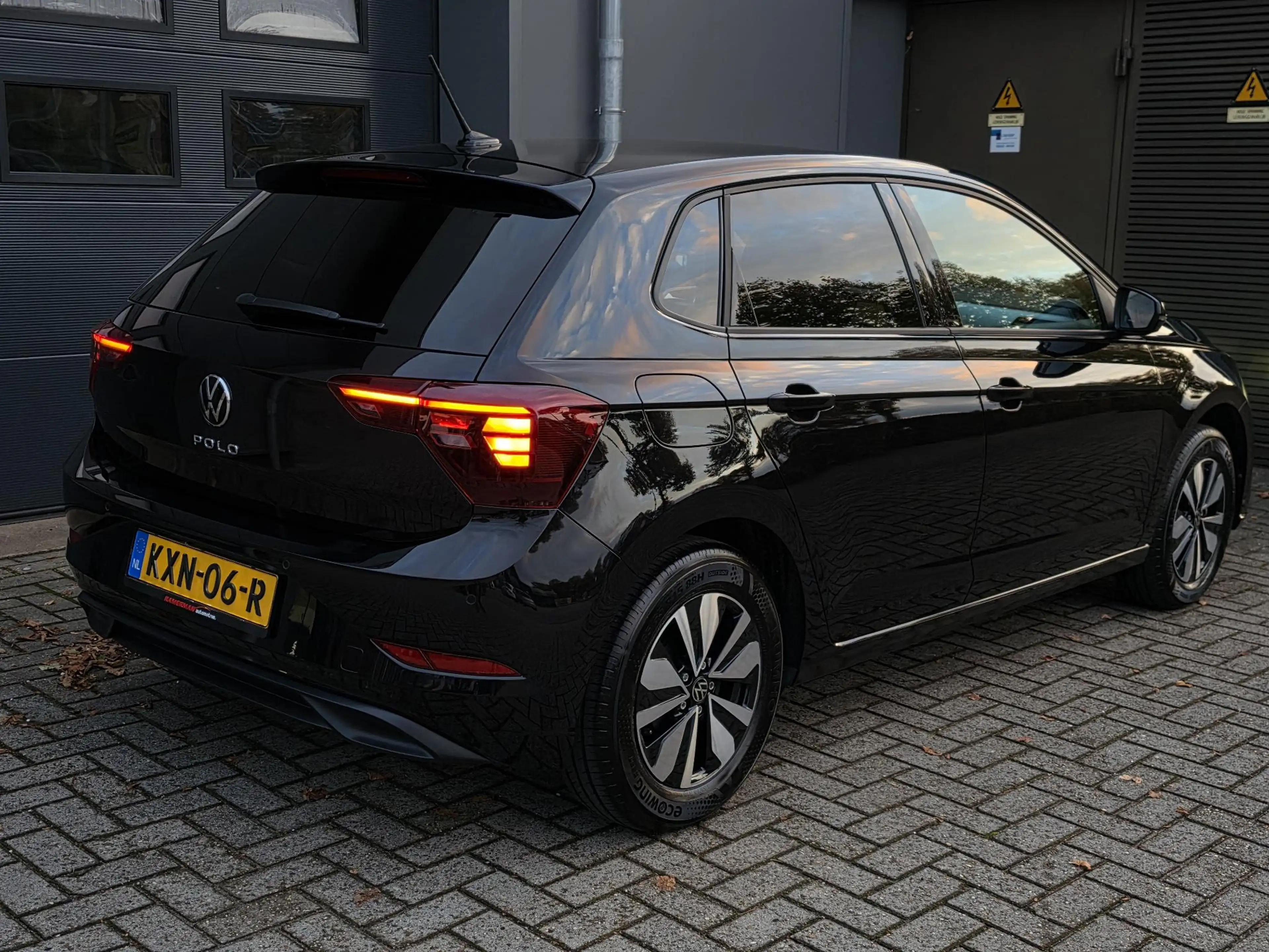 Volkswagen Polo 1.0 TSI Life Edition — photo 14
