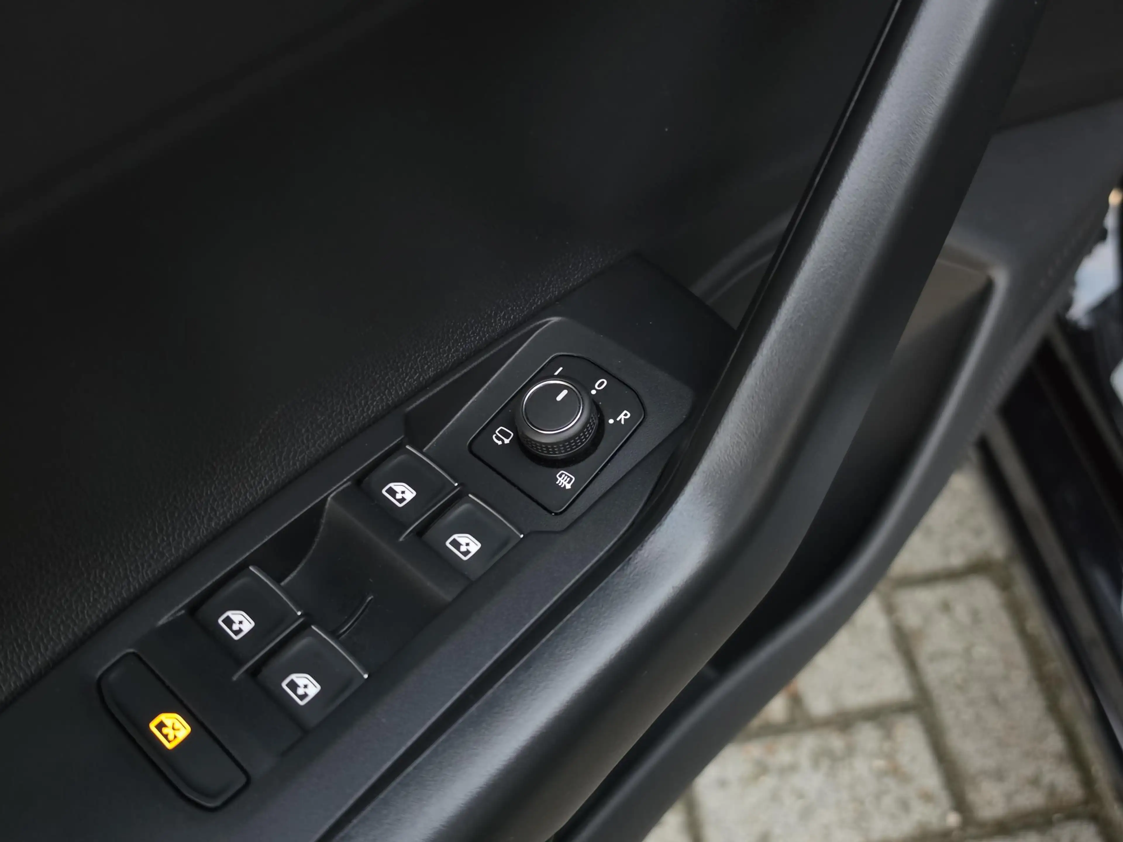 Volkswagen Polo 1.0 TSI Life Edition — photo 39