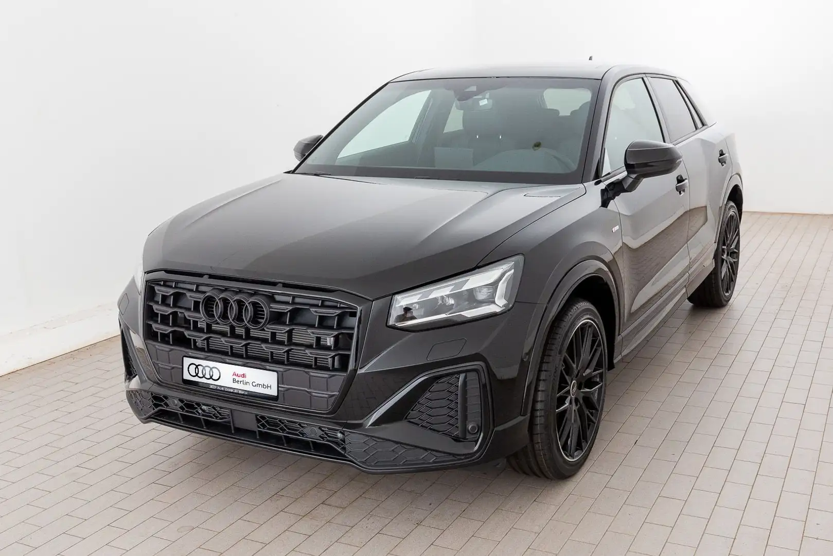 Audi Q2 S line 35 TFSI S tronic Black - 2