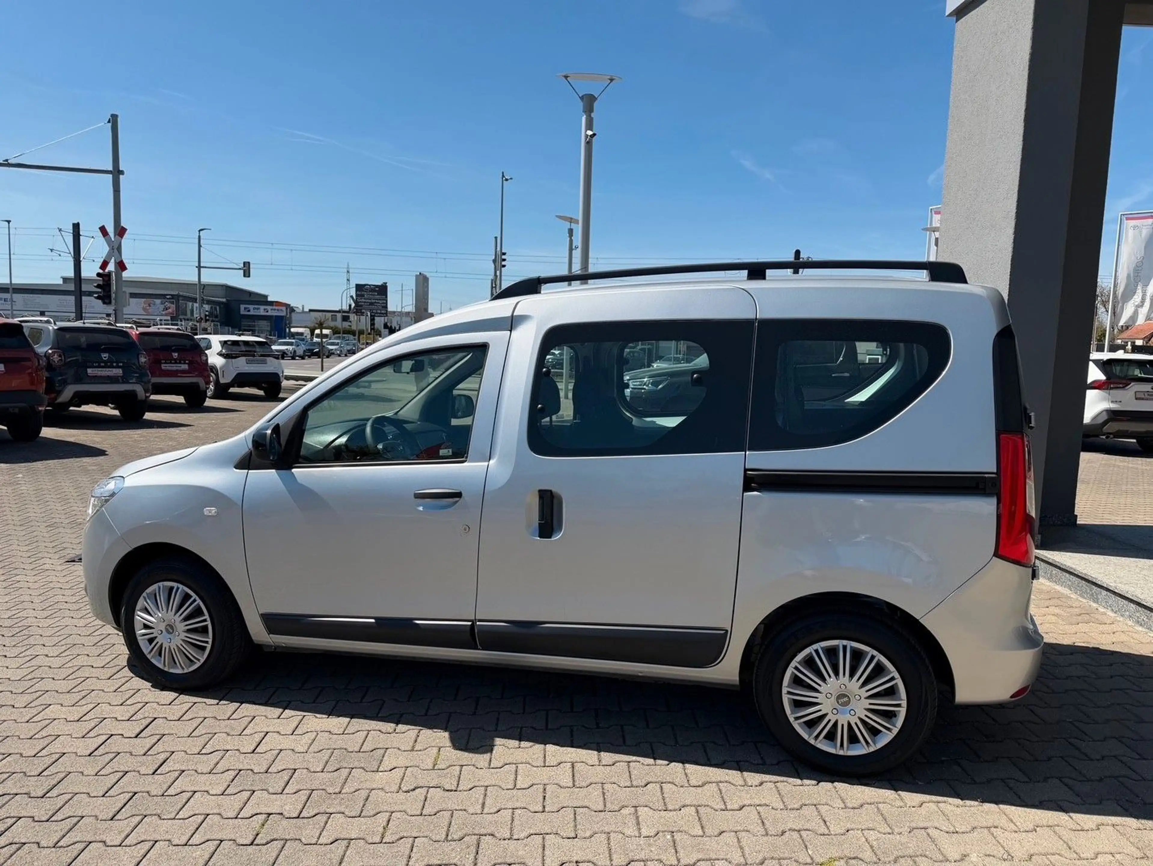 Dacia Dokker Comfort Turbo*Nur 6200km,Klima,PDC hinten — photo 9