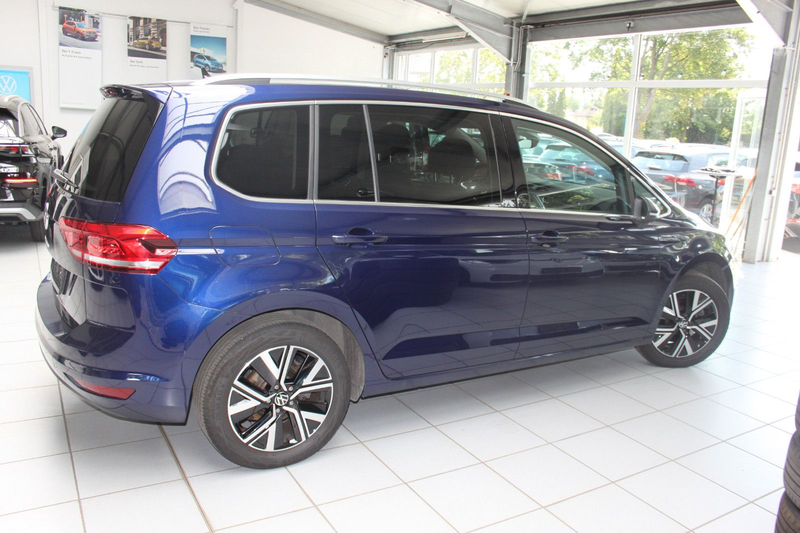 Volkswagen Touran HIGHL/DSG/7SITZ/LED/ALU17"/PANO/ASSIST+/S — photo 12