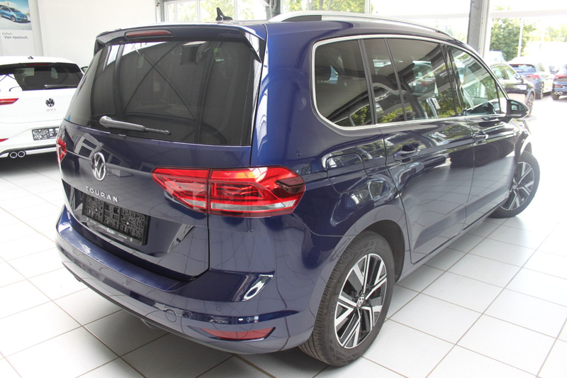 Volkswagen Touran HIGHL/DSG/7SITZ/LED/ALU17"/PANO/ASSIST+/S — photo 11
