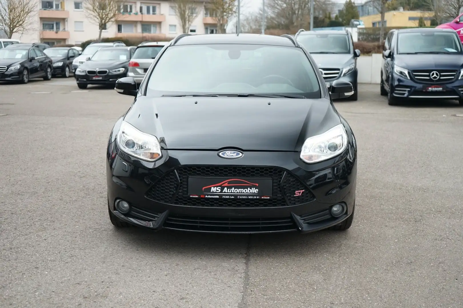 Ford Focus 2.0 Turnier ST Recaro_Leder_Xenon_Keyless Schwarz - 2