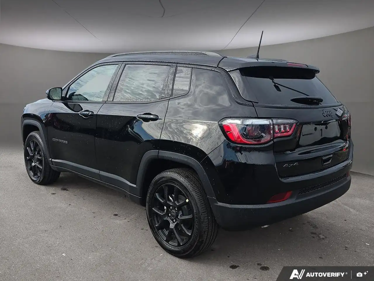 Jeep Compass снимка Jeep Compass
