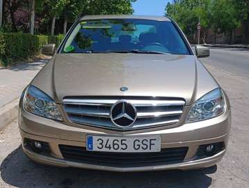 Mercedes-Benz C 180 CGI BlueEFFICIENCY Elegance 156 CV