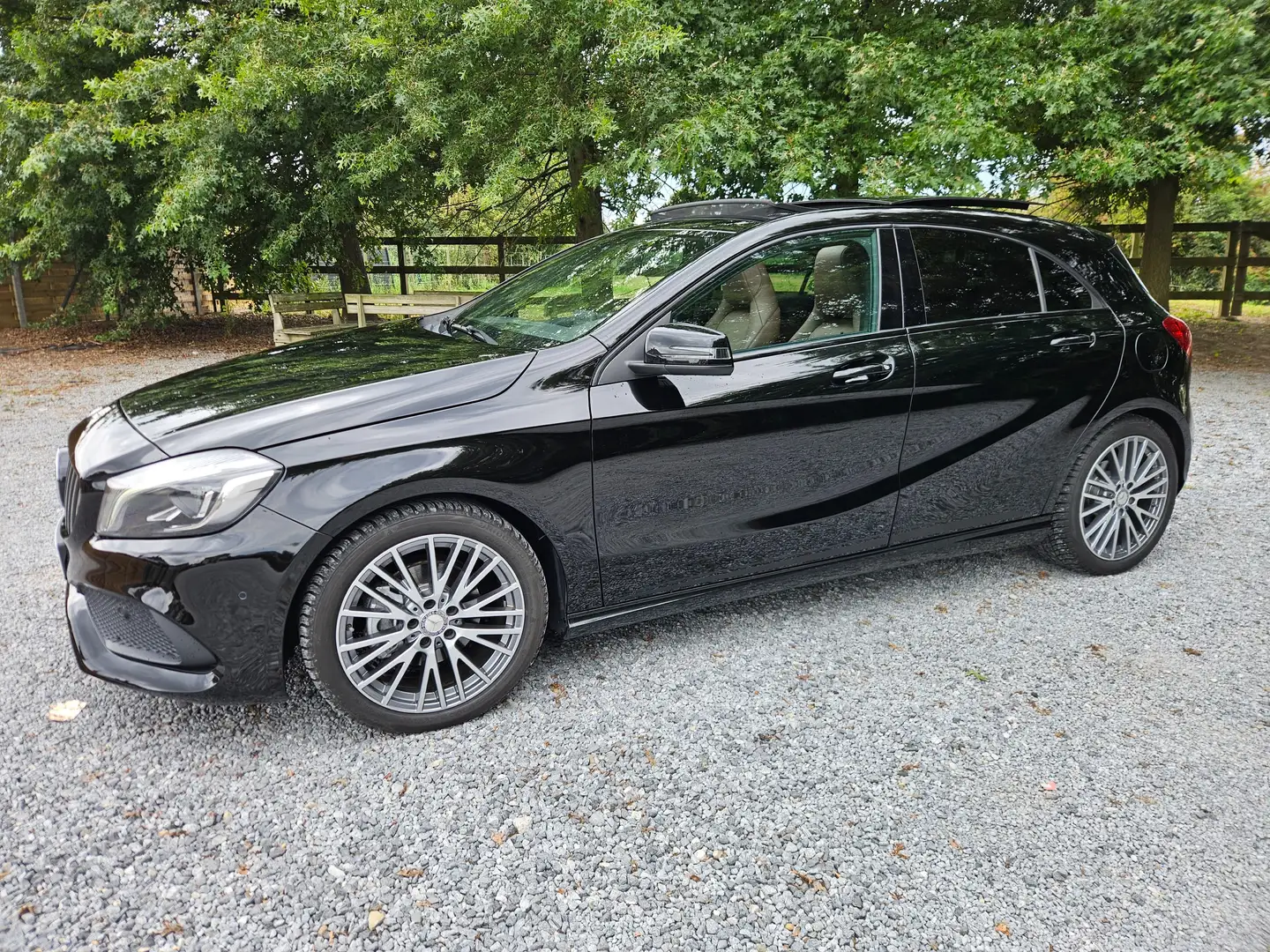 Mercedes-Benz A 200 A 200 7G-DCT Peak Edition Nero - 1
