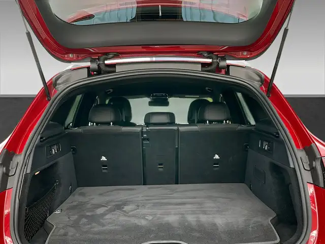 Mercedes-Benz GLC view 8
