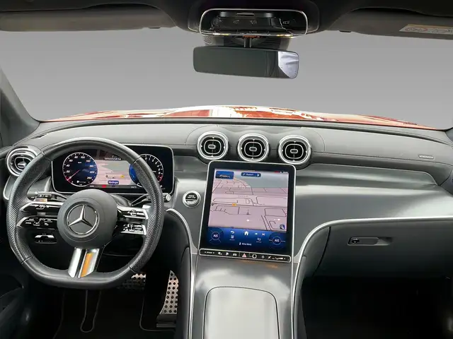 Mercedes-Benz GLC view 13