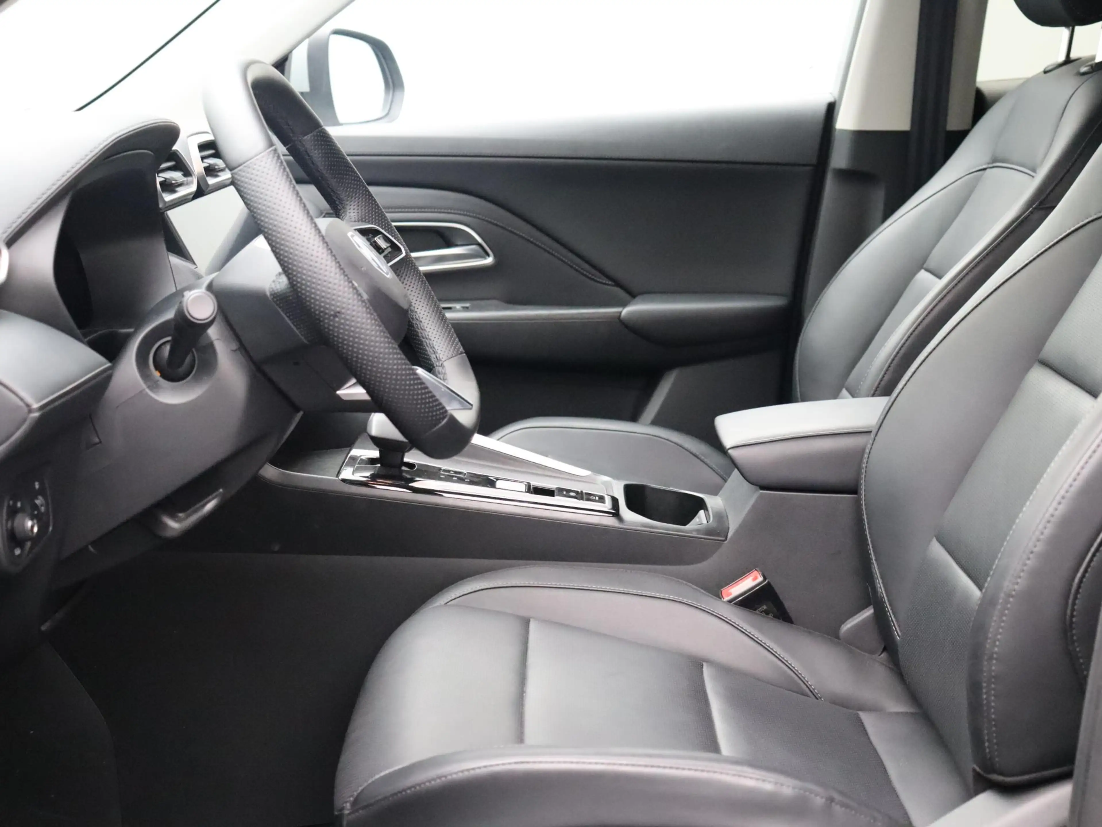 MG ZS Hybrid+ Luxury — photo 7