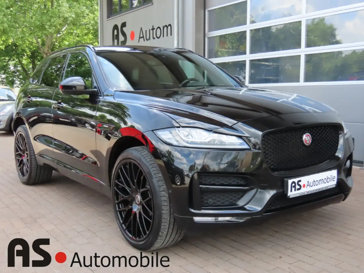 Jaguar F-Pace Prestige AWD 20d Navi*LED-SW*Leder*Kamera Schwarz - 1