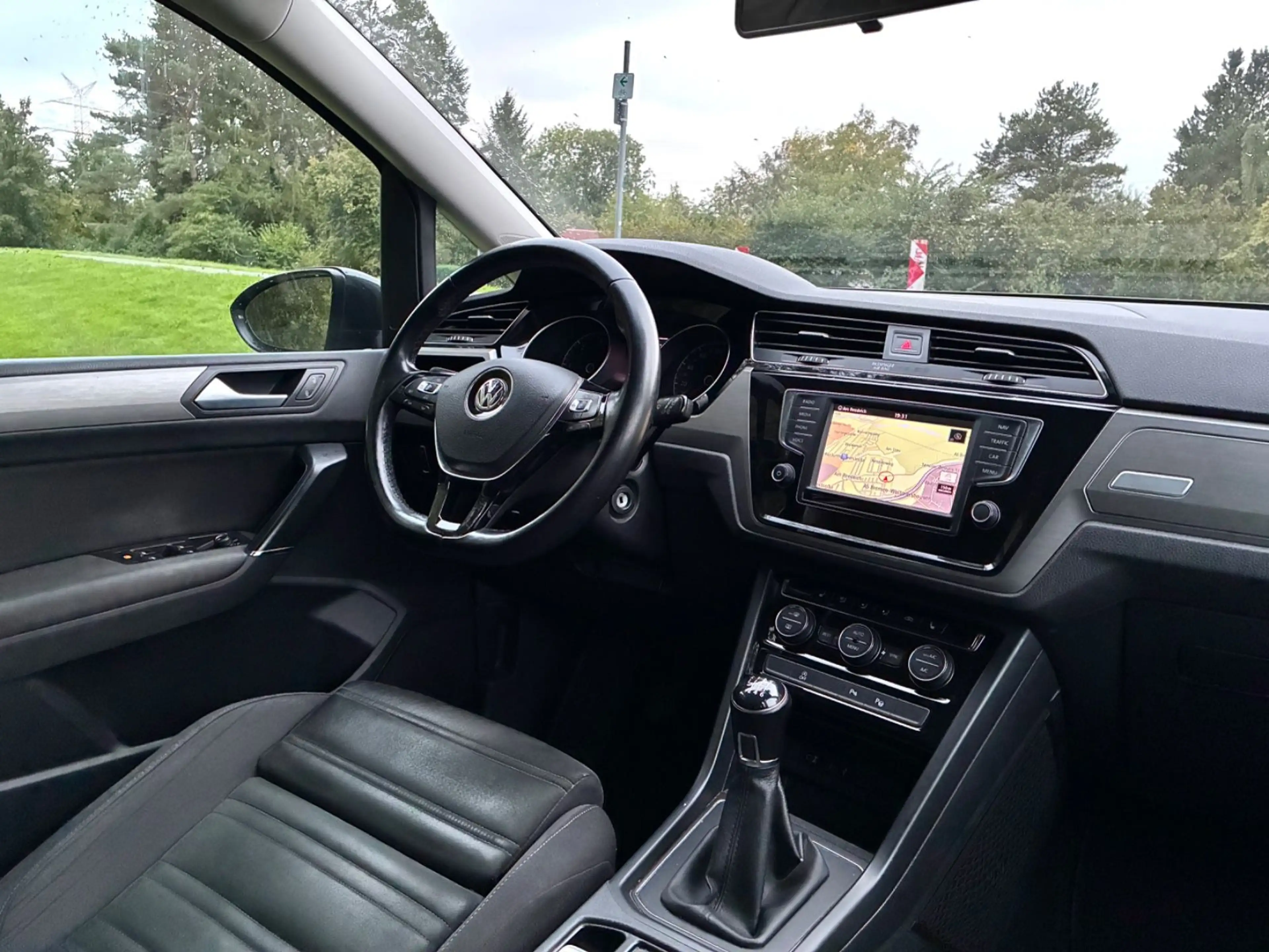 Volkswagen Touran 2.0l TDI Comfortline Tüv=Neu! 7-Sitzer! — photo 10
